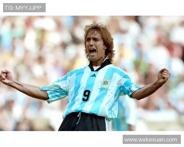 足球明星背后的传奇纪念品与他们的辉煌岁月交织的故事 足球明星背后的传奇纪念品与他们的辉煌岁月交织的故事